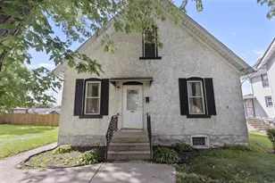 838 N 1st St, Rockford, IL 61107 - Photo 1