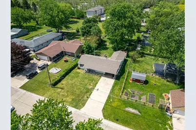 415 S Genoa Street, Genoa, IL 60135 - Photo 30