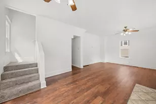 725 11th St, Dekalb, IL 60115 - Photo 6