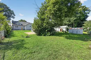 1022 13th St, Rockford, IL 61104 - Photo 4