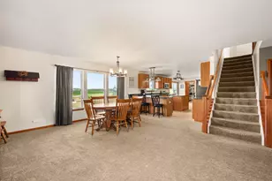103 Evergreen Dr, Kirkland, IL 60146 - Photo 8