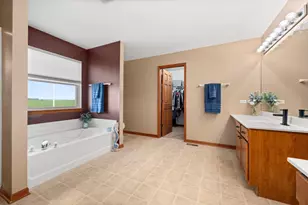 103 Evergreen Dr, Kirkland, IL 60146 - Photo 20