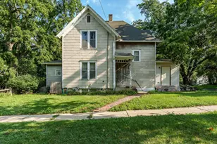 704 Irving Ave, Rockford, IL 61101 - Photo 2