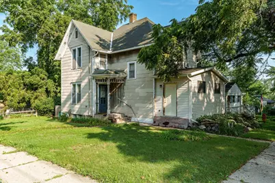 704 Irving Avenue, Rockford, IL 61101 - Photo 1