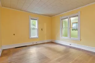 704 Irving Ave, Rockford, IL 61101 - Photo 10