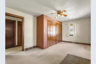 15 W Walnut Street, Cedarville, IL 61013 - Photo 6