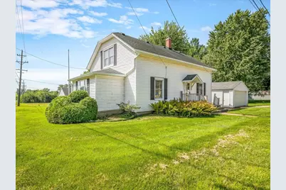 15 W Walnut Street, Cedarville, IL 61013 - Photo 4