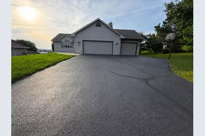7650 Hawks Ridge Road, Machesney Park, IL 61115 - Photo 2