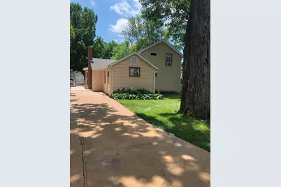 219 W 4th Street, Pecatonica, IL 61063 - Photo 4