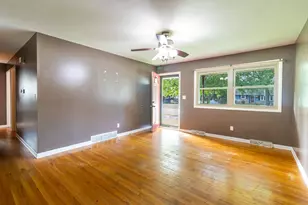303 Hough Dr, Machesney Park, IL 61115 - Photo 12