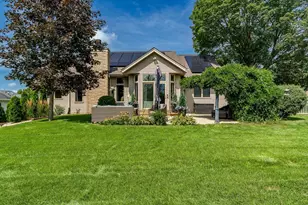 5949 Deerwood Ct, Roscoe, IL 61073 - Photo 2