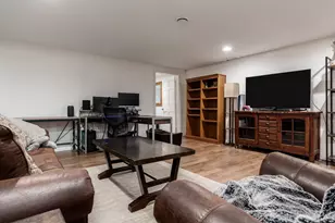 5949 Deerwood Ct, Roscoe, IL 61073 - Photo 38