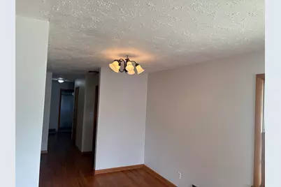 2424 Colorado Avenue, Rockford, IL 61108 - Photo 6