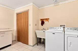 1135 W Menzemer, Elizabeth, IL 61028 - Photo 16