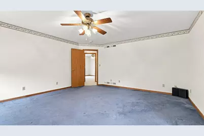 1135 W Menzemer, Elizabeth, IL 61028 - Photo 26