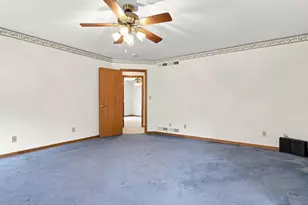1135 W Menzemer, Elizabeth, IL 61028 - Photo 26