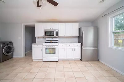 7618 Mildred Road, Machesney Park, IL 61115 - Photo 2