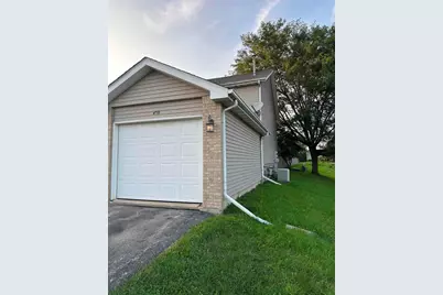 450 Amphitheater Drive, Rockford, IL 61107 - Photo 16