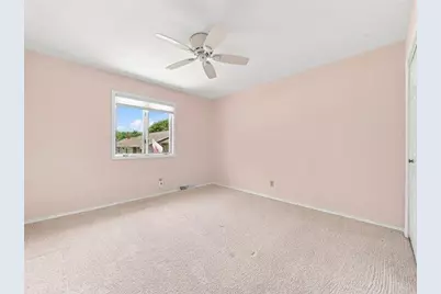 801 Quail Ridge Drive, Freeport, IL 61032 - Photo 12