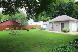 410 E Hurlbut, Belvidere, IL 61008 - Photo 10