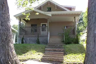 822 N 4th St, Savanna, IL 61074 - Photo 1