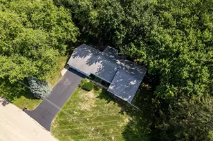 13591 Beaver Dr, Roscoe, IL 61073 - Photo 4