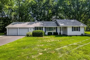 13591 Beaver Dr, Roscoe, IL 61073 - Photo 1