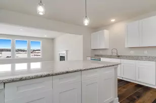 748 Biscayne Pl, Roscoe, IL 61073 - Photo 10