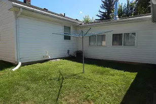 1474 S Carroll Ave, Freeport, IL 61032 - Photo 10