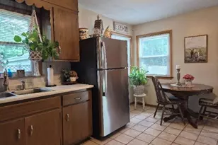2227 Arizona Ave, Rockford, IL 61108 - Photo 10