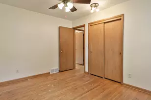 4715 Cleveland Ave, Rockford, IL 61108 - Photo 28