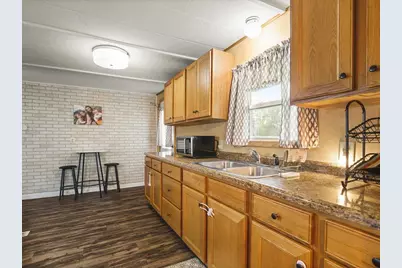 1905 S Walnut Road, Freeport, IL 61032 - Photo 10