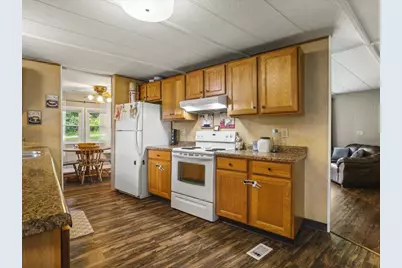 1905 S Walnut Road, Freeport, IL 61032 - Photo 12