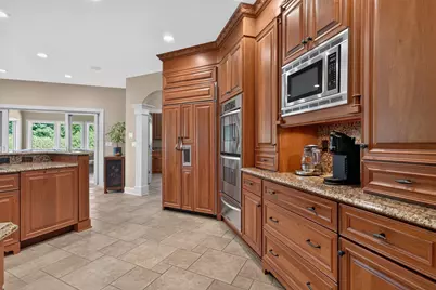 5472 Woodland Way, Loves Park, IL 61111 - Photo 4