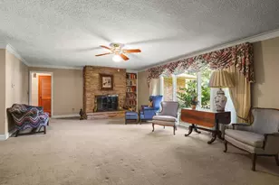 4007 Landstrom Rd, Rockford, IL 61114 - Photo 6