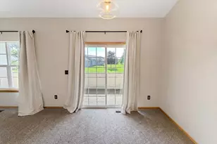11802 River Hills Pkwy, Rockton, IL 61072 - Photo 12