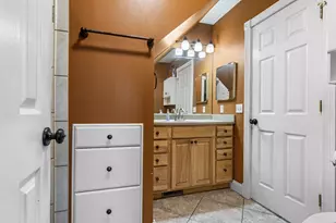 16437 Edwardsville Rd, Pecatonica, IL 61063 - Photo 16