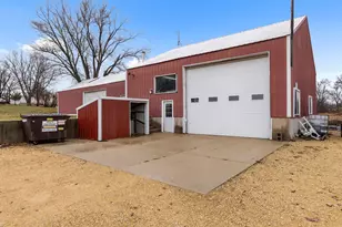 16437 Edwardsville Rd, Pecatonica, IL 61063 - Photo 2