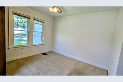 706 S 2nd, Oregon, IL 61061 - Photo 4