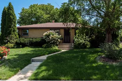 134 S Lawrence Street, Cherry Valley, IL 61016 - Photo 2