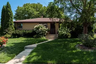 134 S Lawrence St, Cherry Valley, IL 61016 - Photo 2