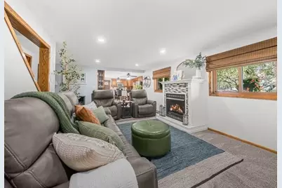 305 S Congress Avenue, Polo, IL 61064 - Photo 6