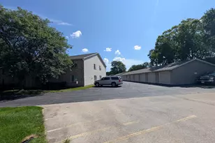 5553 Andrews Dr, Roscoe, IL 61073 - Photo 6