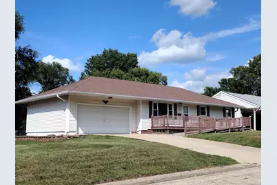 312 E 11th Street, Pecatonica, IL 61063 - Photo 2