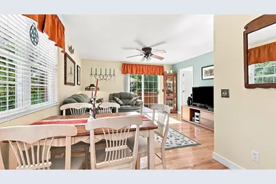 228 S Hickory Street, Galena, IL 61036 - Photo 8