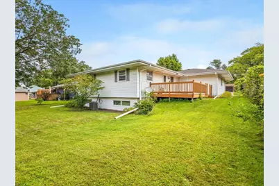 815 Parkside Drive, Rockford, IL 61108 - Photo 40