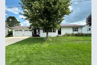 205 Sherwood Lane, Lena, IL 61048 - Photo 2