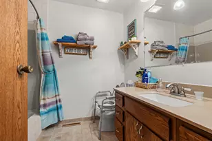 6649 E Oak Hill Rd, Stillman Valley, IL 61084 - Photo 22