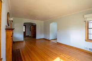2111 Yonge St, Rockford, IL 61103 - Photo 6