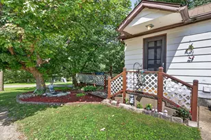 310 Mill St, Cedarville, IL 61013 - Photo 2